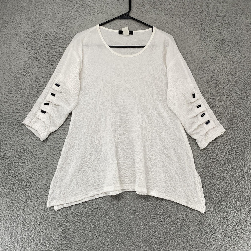 Yushi Tunic Top Womens Small White Textured 3/4 Sleeve Button Detail Made In USA